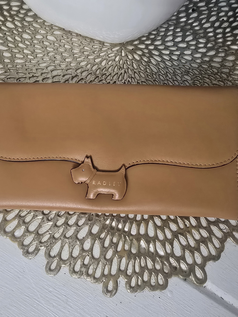 RADLEY LONDON CAMEL Leather Envelope Wallet with Scottie Dog Charm